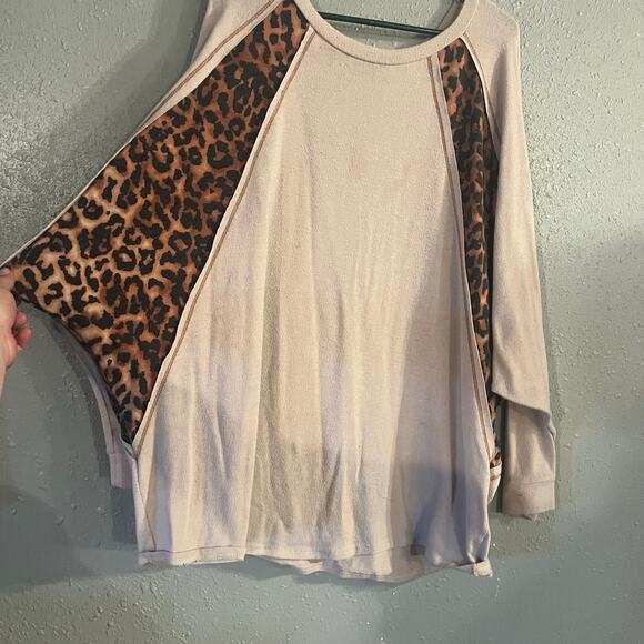 Now & Forever Womens 3X beige & Cheetah Oversized Sweater Shirt Blouse soft warm - Picture 11 of 13